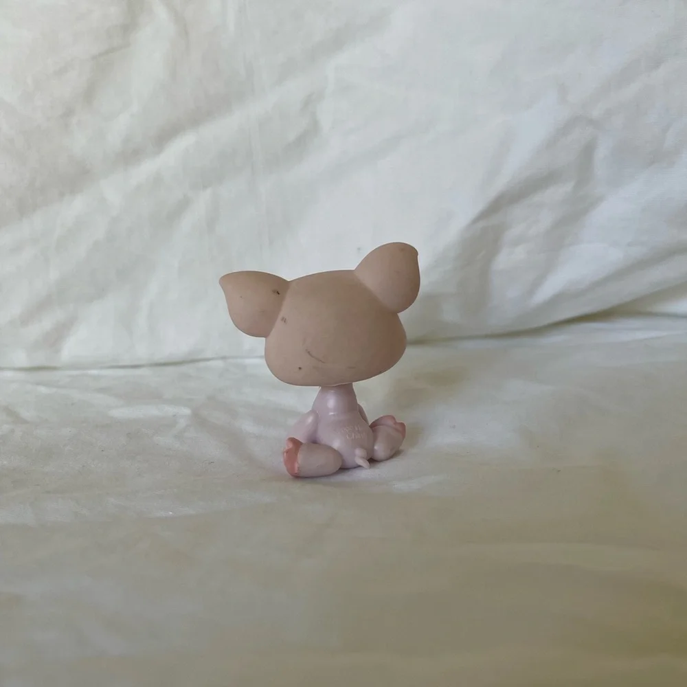 Littlest Pet Shop LPS Pink Pig Piglet 87 Blue Eyes 2006